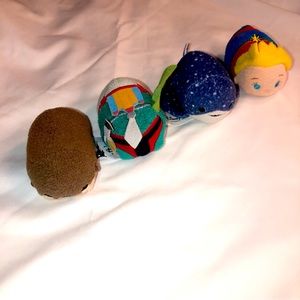 Disney Tsum Tsum Baby Otter, Mr. Ray, Boba Fett and Captain Marvel, 4 Mini Plush